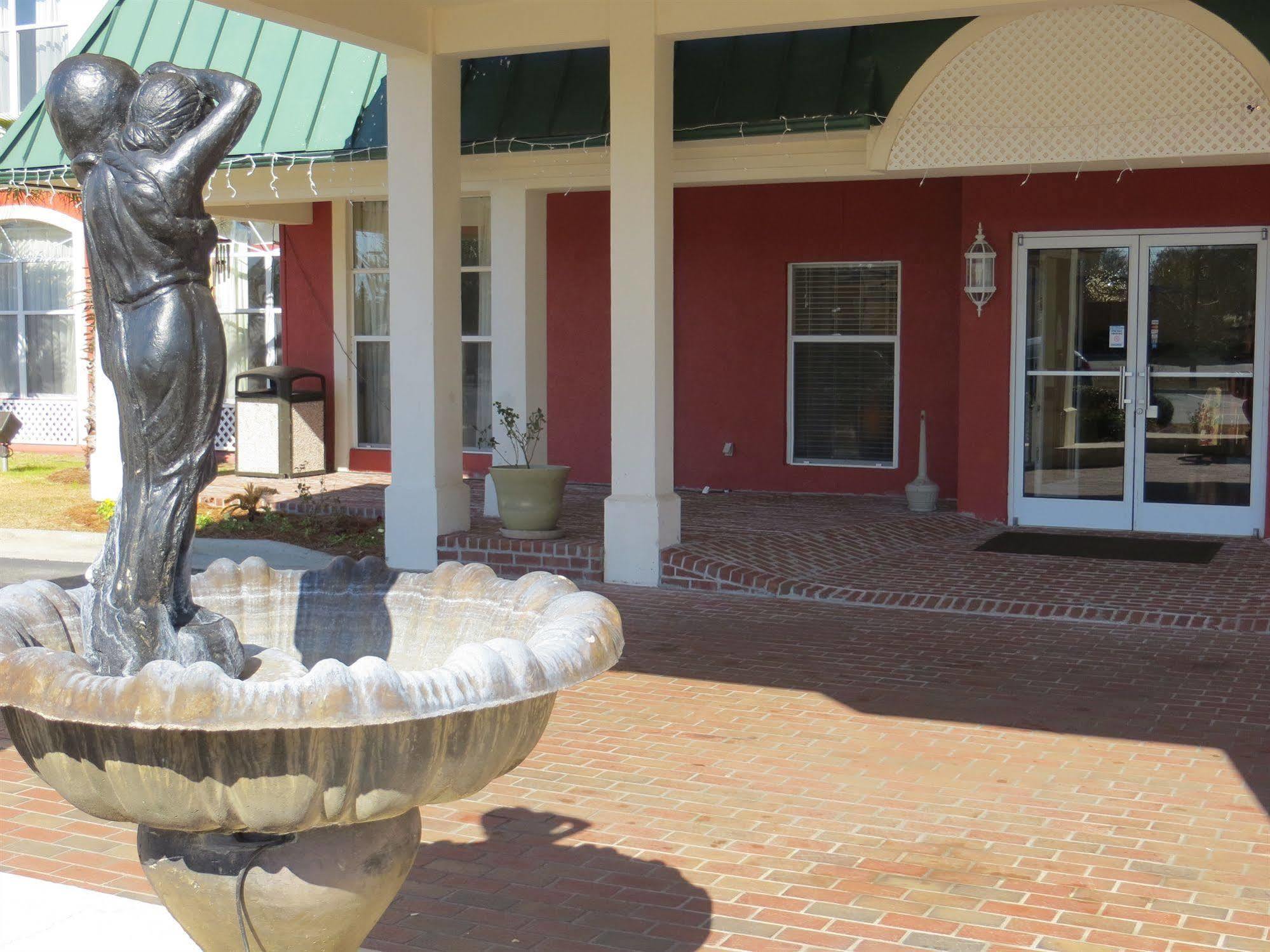 Wingate By Wyndham Gateway Savannah