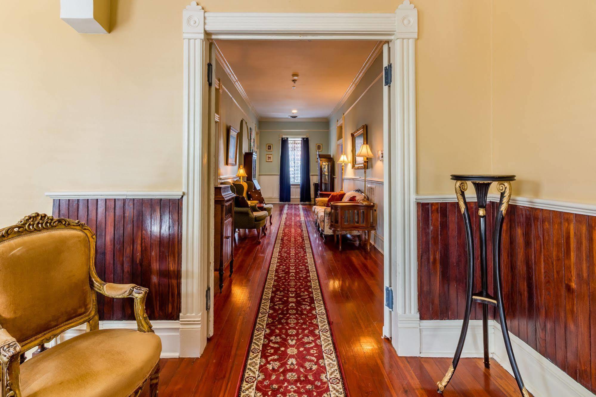 Bed & Breakfast Amethyst Garden 4*