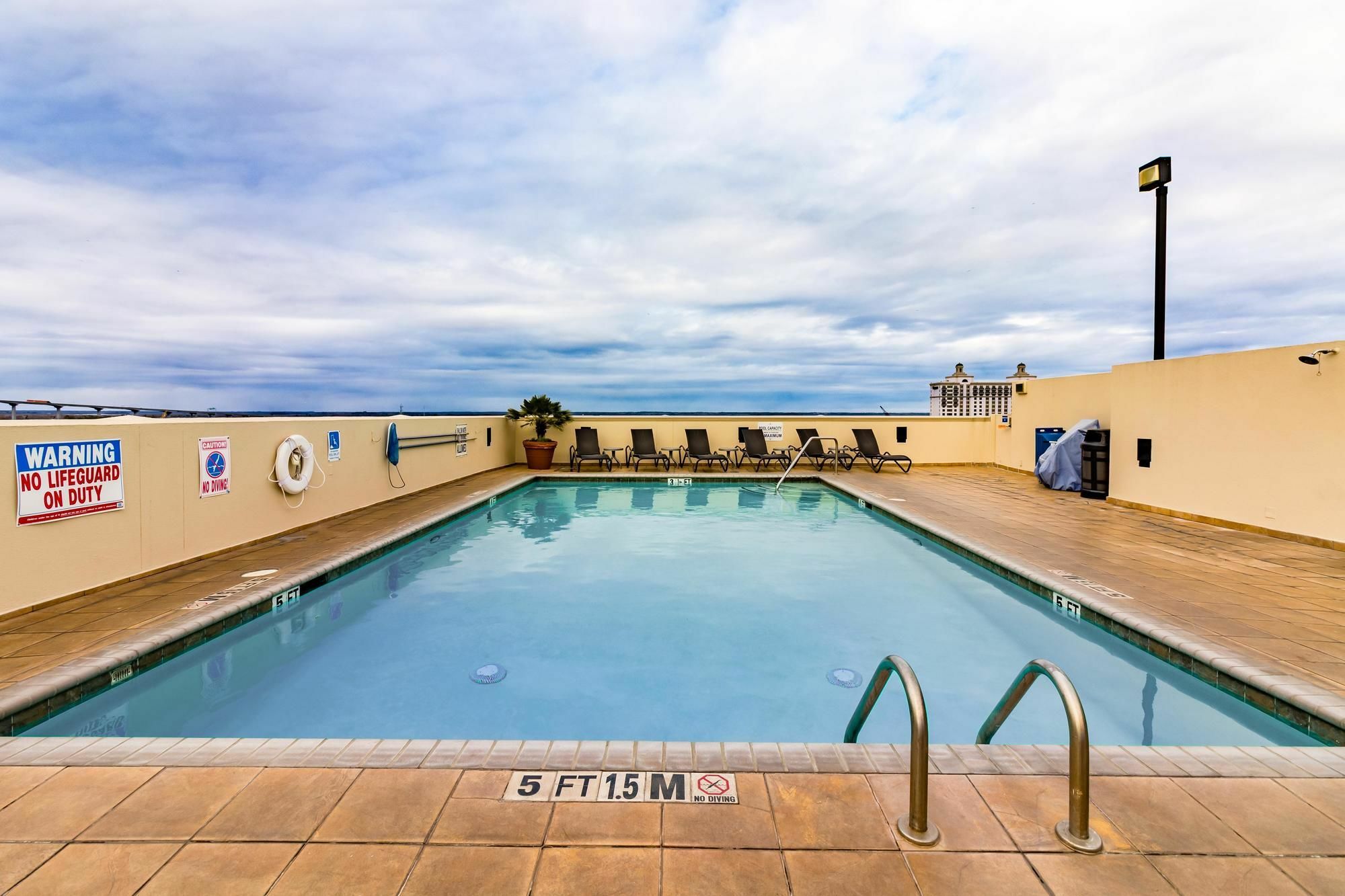 Hampton Historic District Hotel 3*