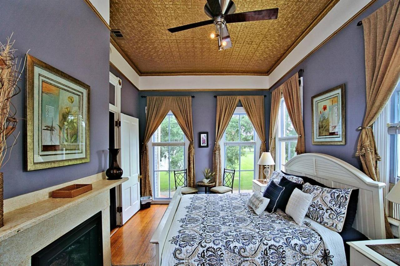 Bed & Breakfast Huge Victorian Beauty Overlooking Forsyth Park Savannah