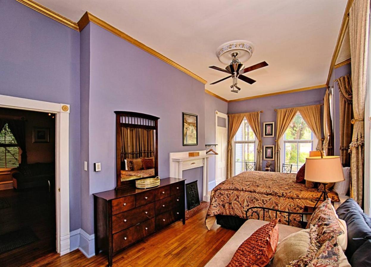 Bed & Breakfast Huge Victorian Beauty Overlooking Forsyth Park *