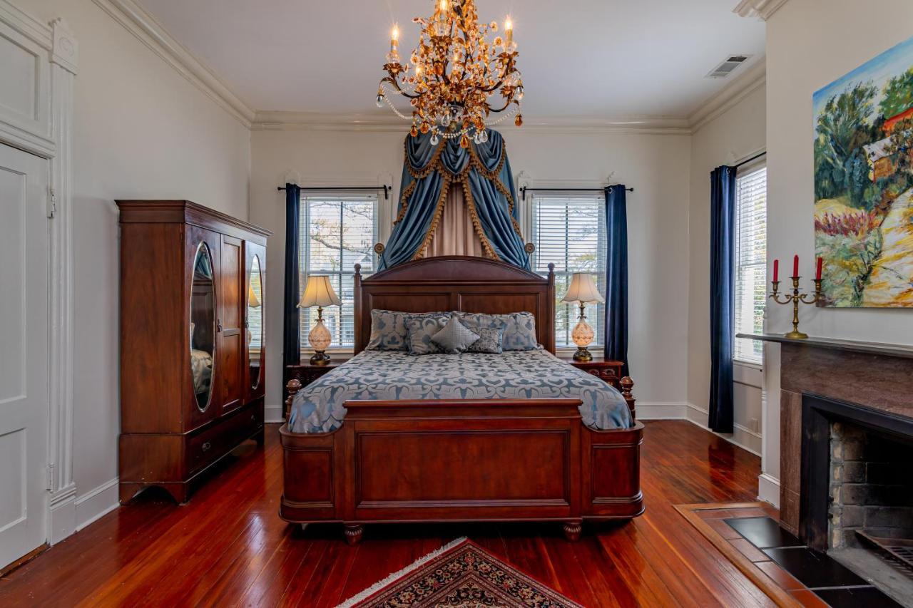 Bed & Breakfast Amethyst Garden Savannah