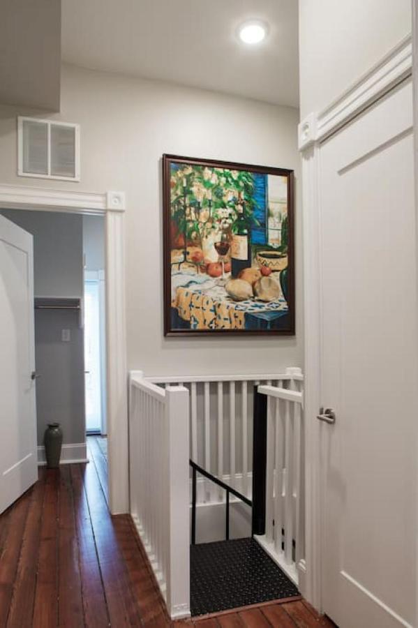 Restored Historic 5 Bedroom 4 And A Half Bath *