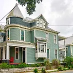 The Isetta Inn