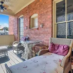 The Chippewa Suite On Savannah\'S Famous Jones Street