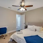 Beautiful New Construction Only 4 Min To Downtown!