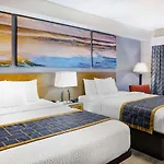 Days Inn & Suites By Wyndham Savannah Midtown
