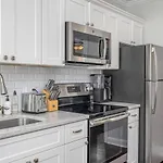 Bohemian Carriage House