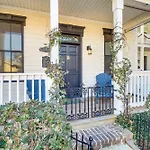 Chic Thomas Square Home In Walkable Location!
