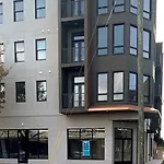Downtown, Contemporary, 2 Bedroom, Roof Terrace! 3B