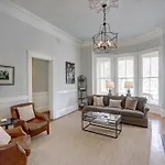 Parlor On Park