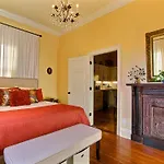 Coral Cottage