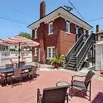 Drayton Place 1A & 1B