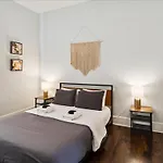 Great Starland District Place For Group Stays!