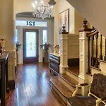 Estill Manor- Luxurious Savannah Estate With Pool & Garden - Sleeps 12