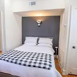 Romantic Studio Apt In Historic Downtown Savannah