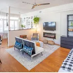 Romantic Studio Apt In Historic Downtown Savannah