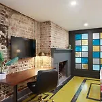 Double Queen Suite 1St Floor Boutique Hotel