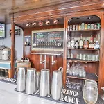 The Suites At Bay