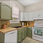 Savannah Magic 3-Bedroom Townhouse On Forsyth