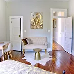 4 Bedroom Beauty In Historic Building