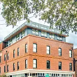 Windrose Apartment Hotel By Lucky Savannah