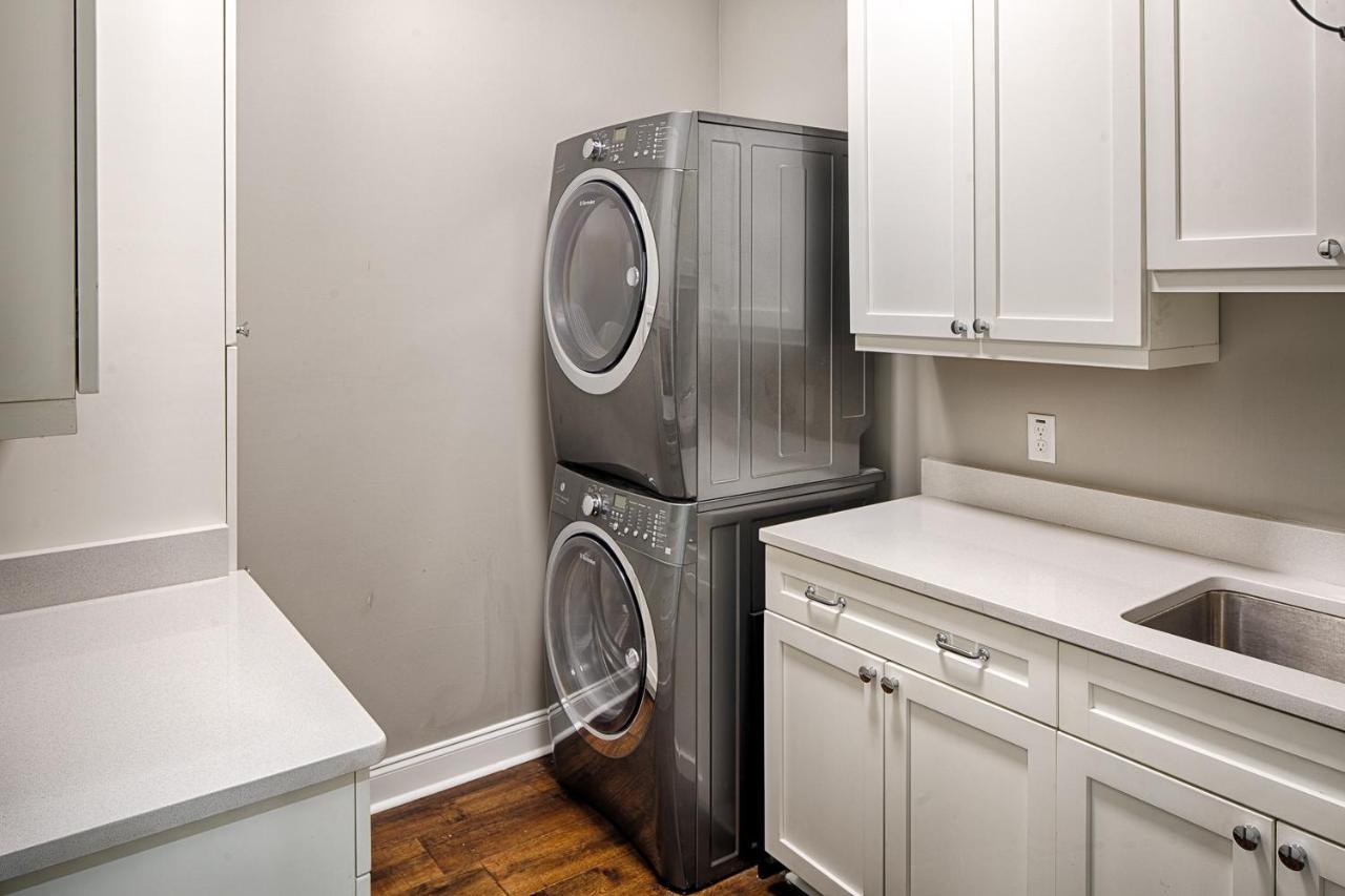 Liberty Street Redbrick Town And Carriage House Holiday home Savannah