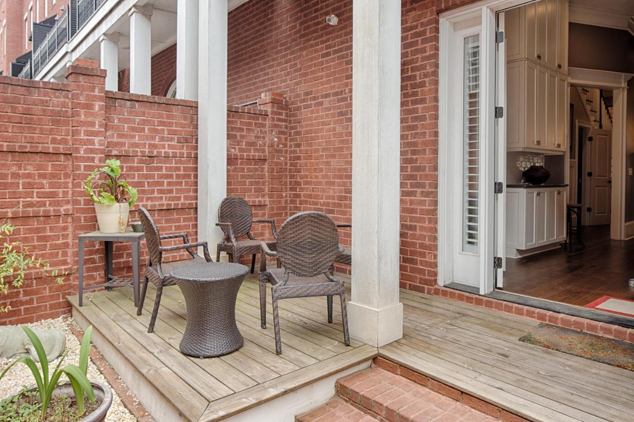 Holiday home Liberty Street Redbrick Town And Carriage House *