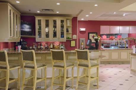 Hotel Hilton Garden Airport