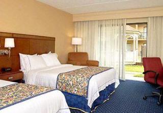 Courtyard By Marriott Midtown