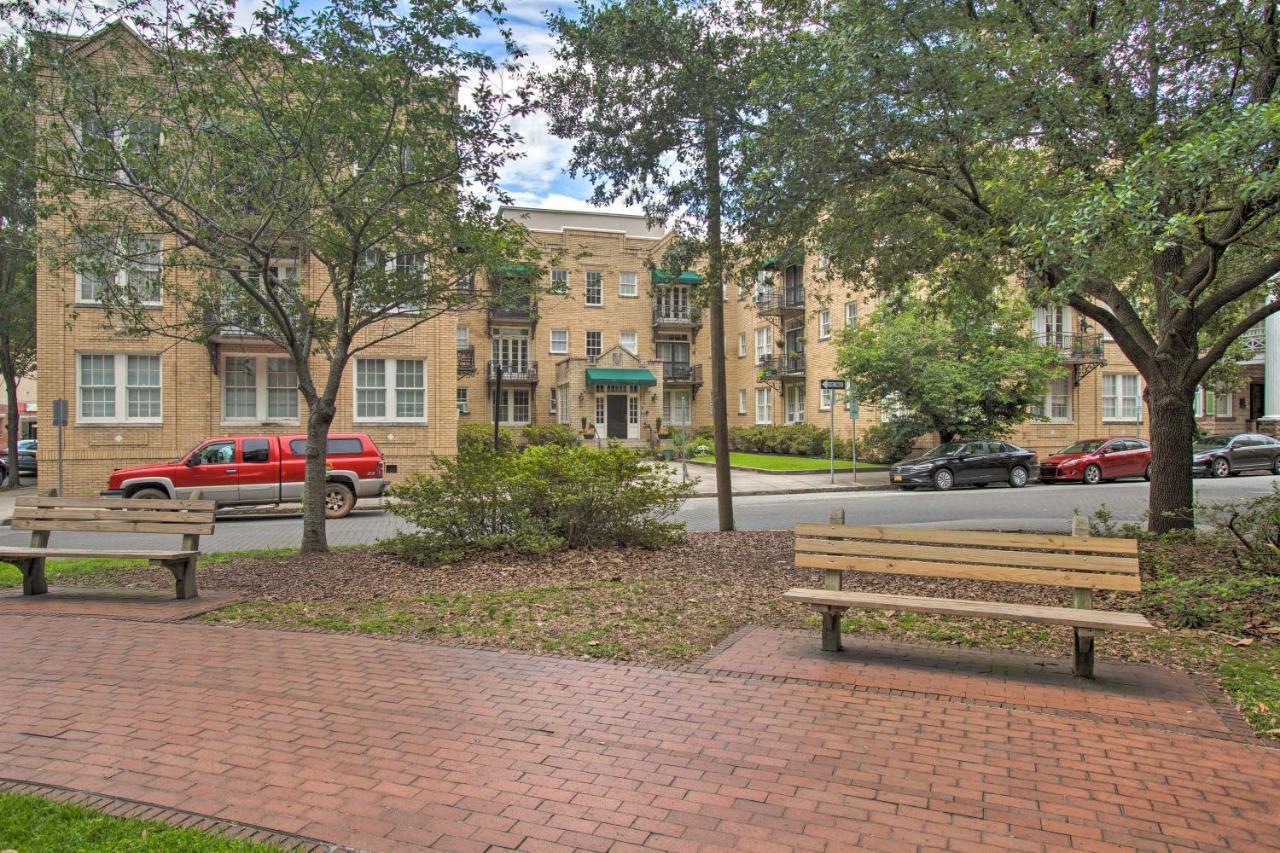 Walkable Escape In Historic District!