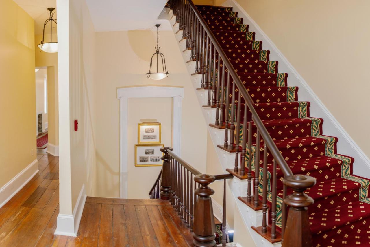 The Marshall House, Historic Of Collection