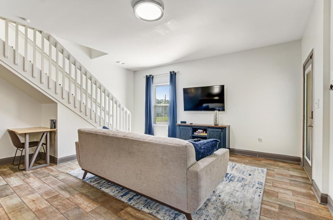 Cozy Charmer In Town Holiday home *