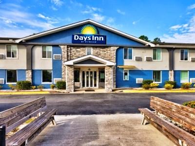 Days By Wyndham Gateway I-95 Hotel 2*