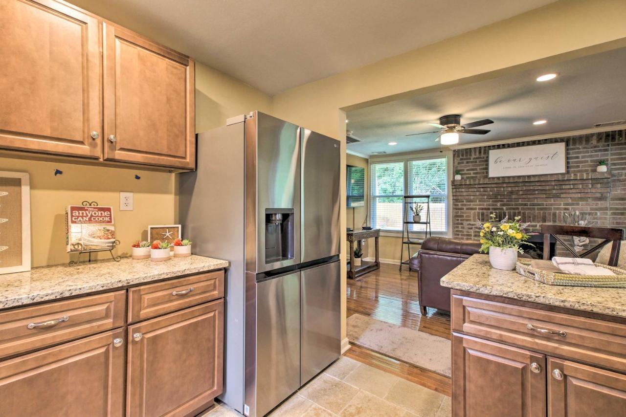 Updated Hideaway With Luxury Backyard! Savannah