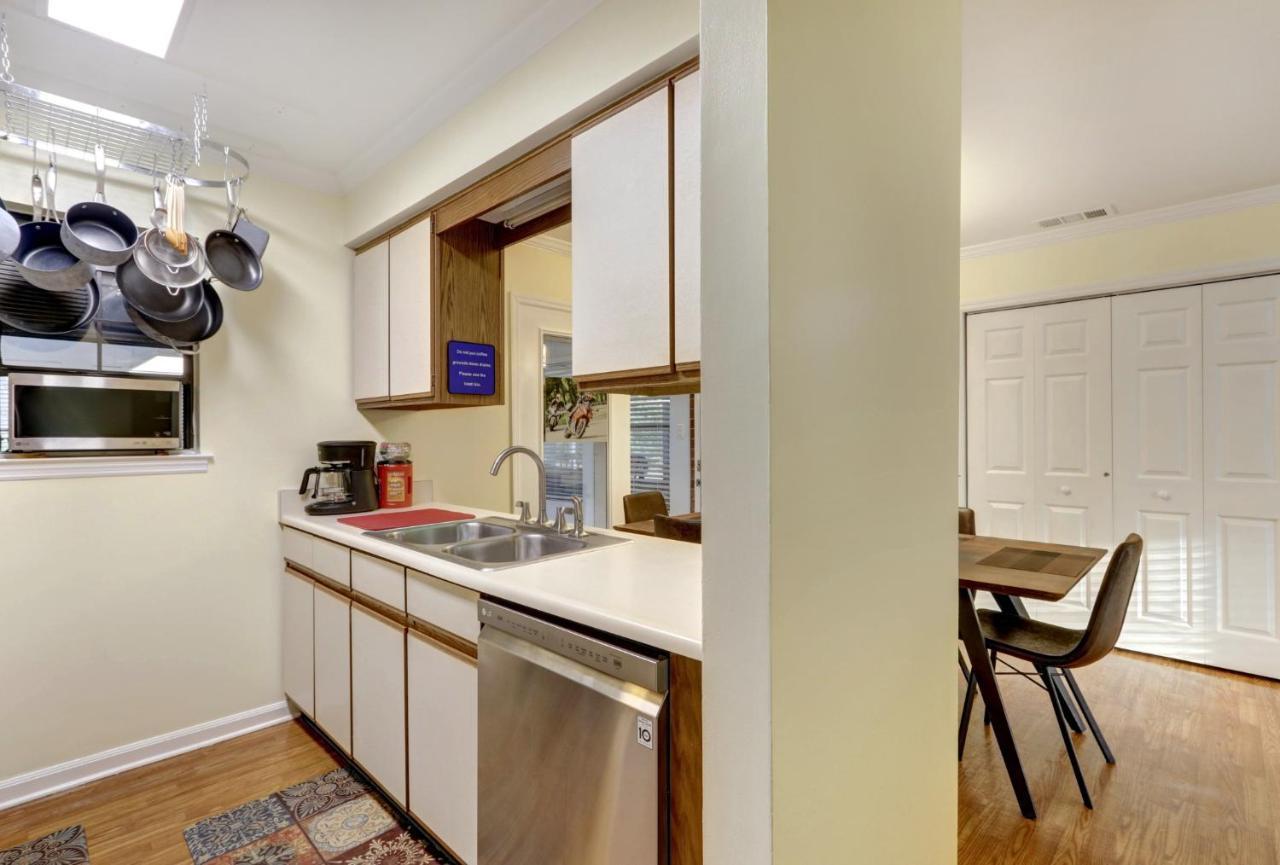 Pooler Travelers Retreat I - Entire House - Holiday home