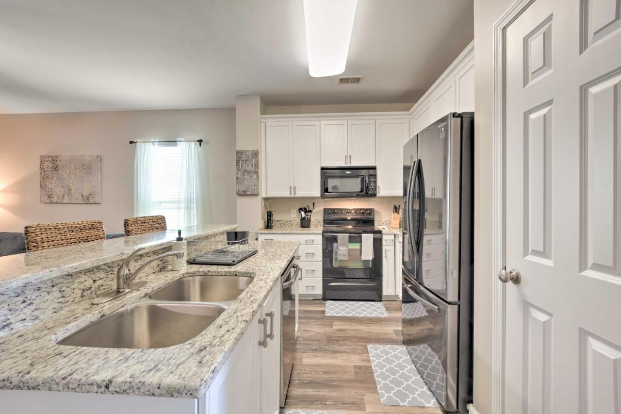Spacious Pooler With Family-friendly Perks