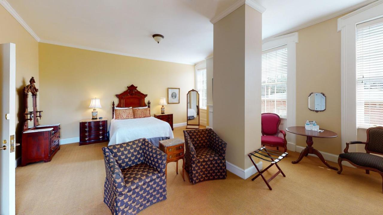The Presidents' Quarters Inn 4*