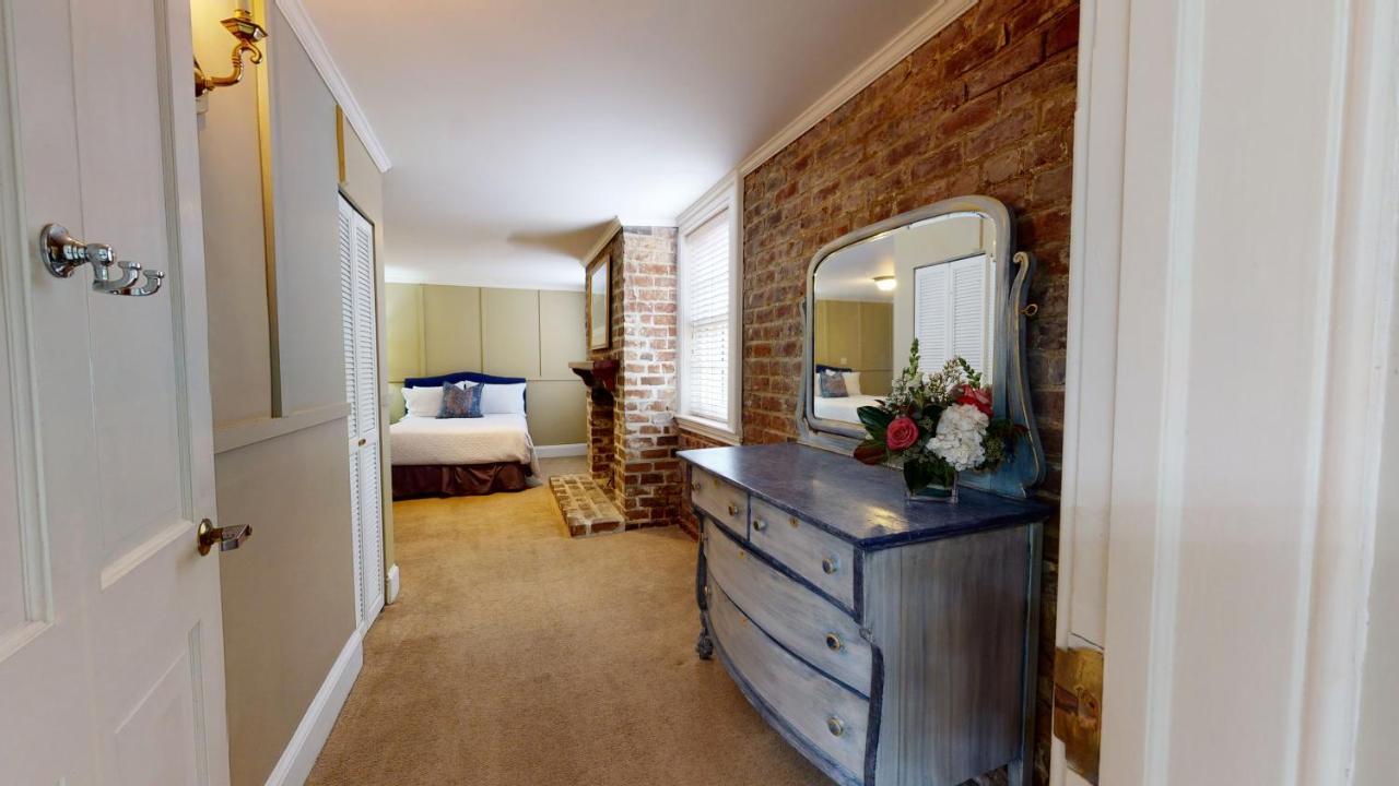 The Presidents' Quarters