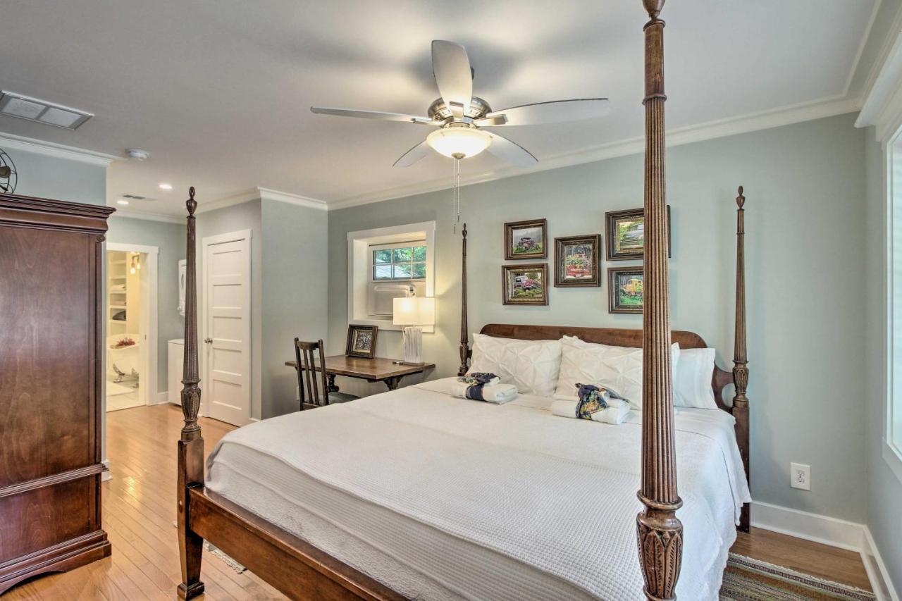 Elegant Hideaway With Private Garden Apartment Savannah