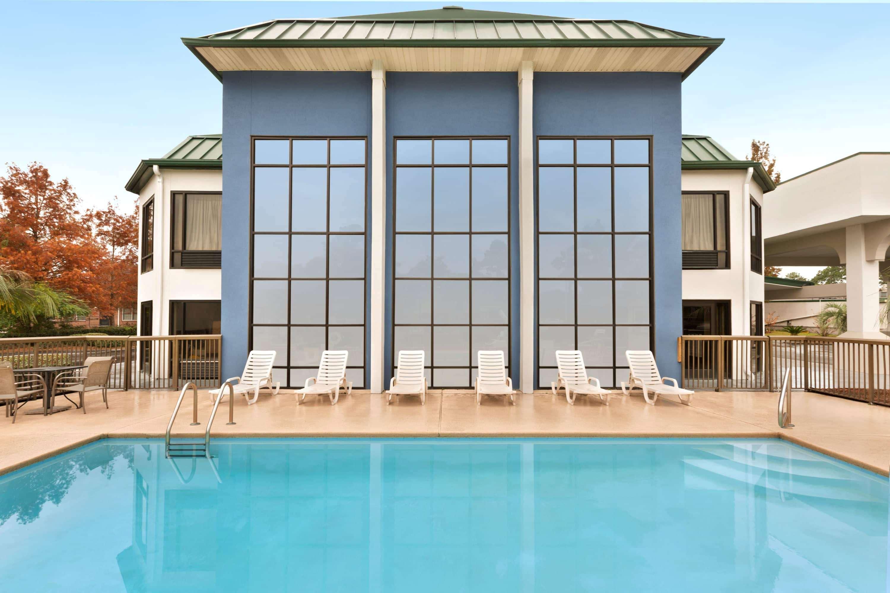 Days & By Wyndham Midtown 2*