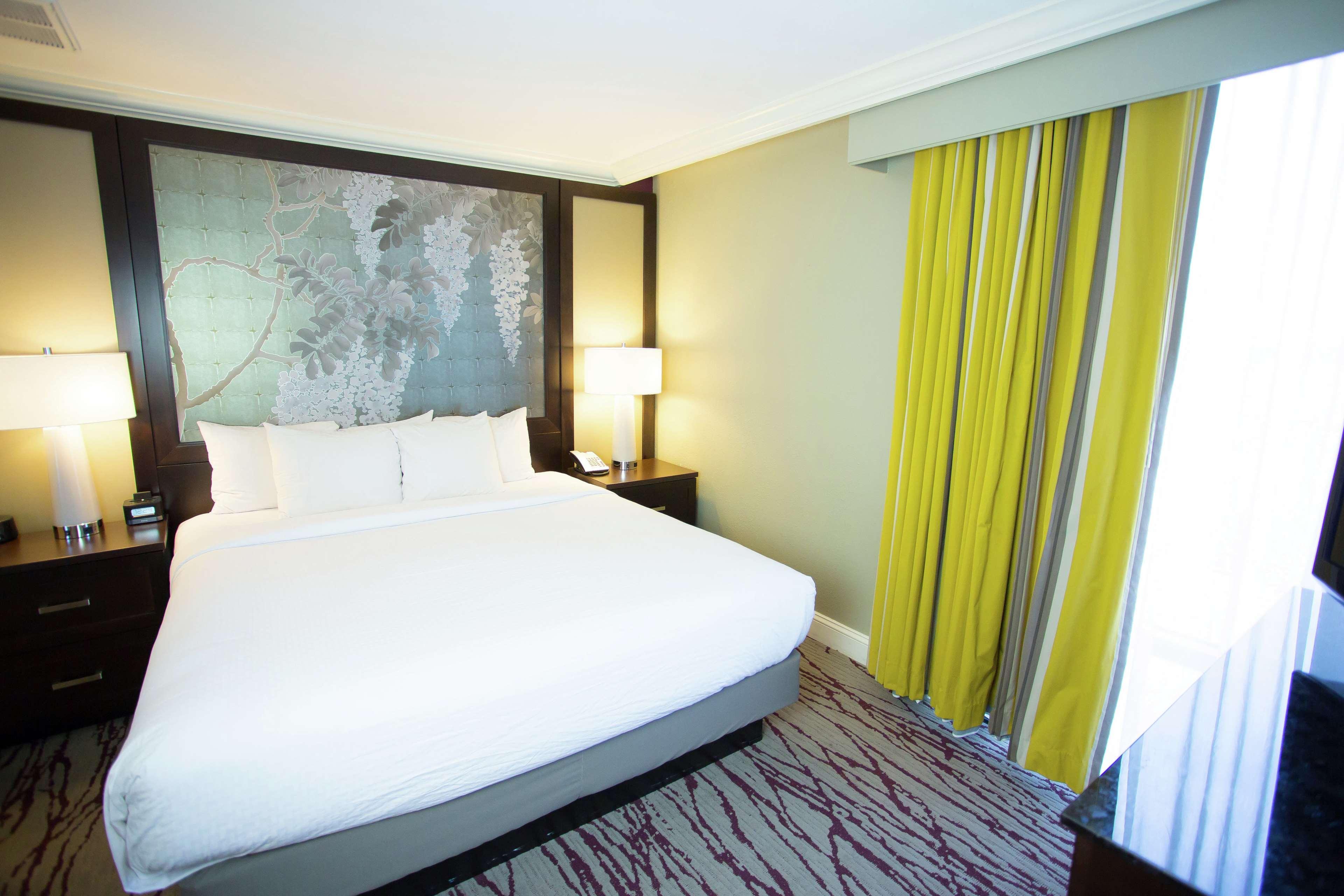 Doubletree By Hilton Historic Savannah