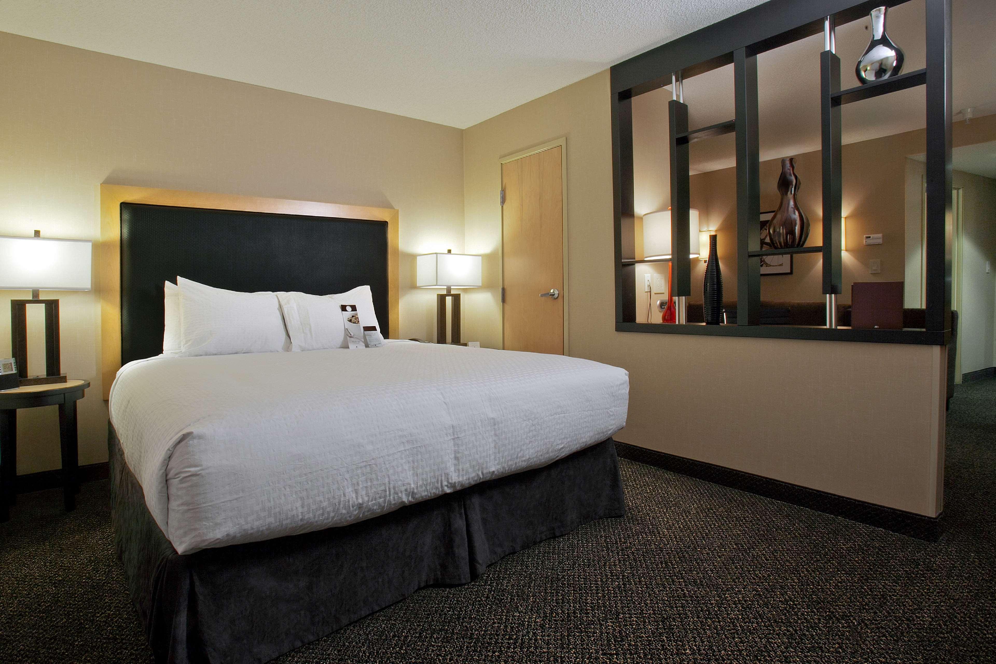 Doubletree By Hilton Airport Savannah