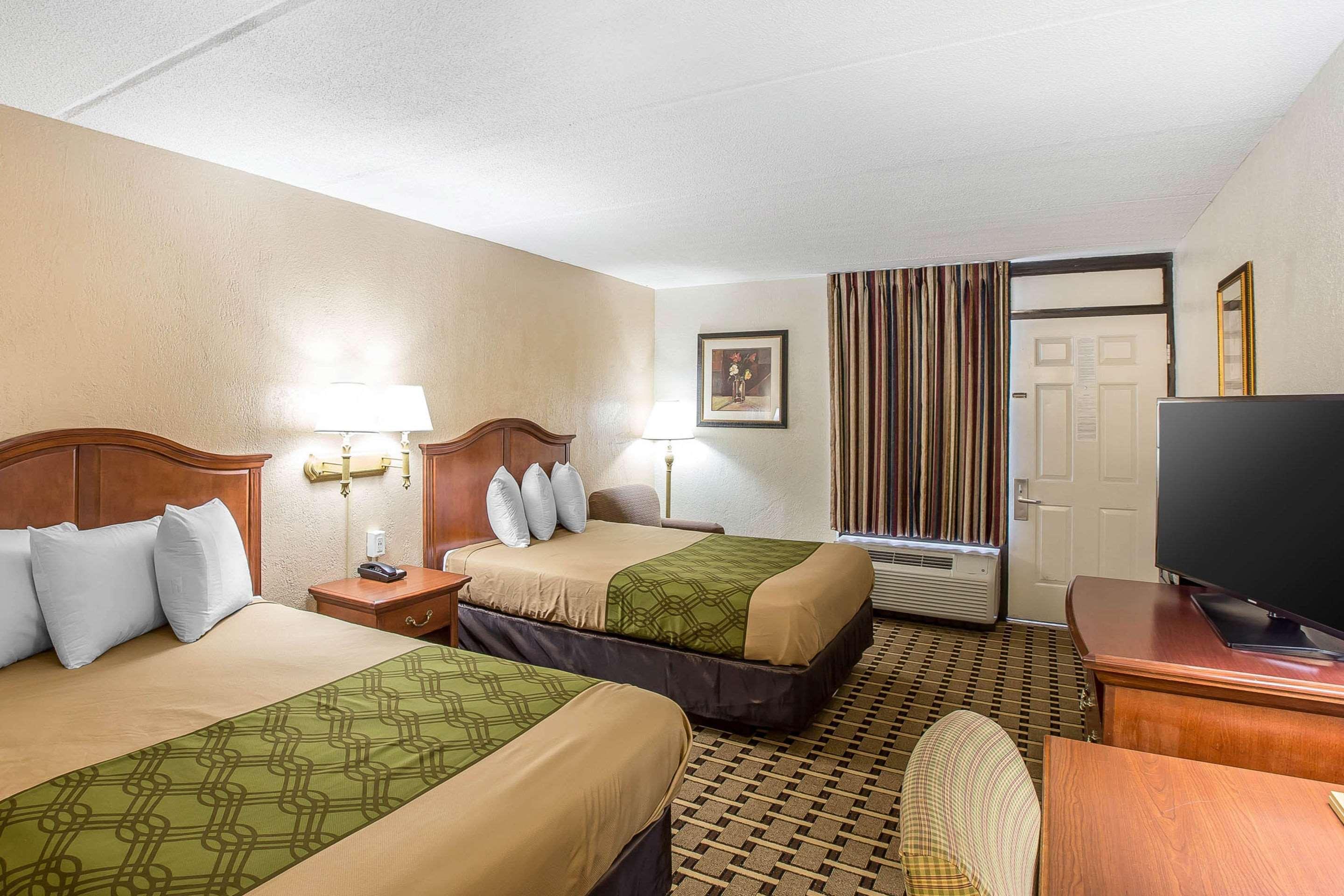 Econo Midtown Motel 2*