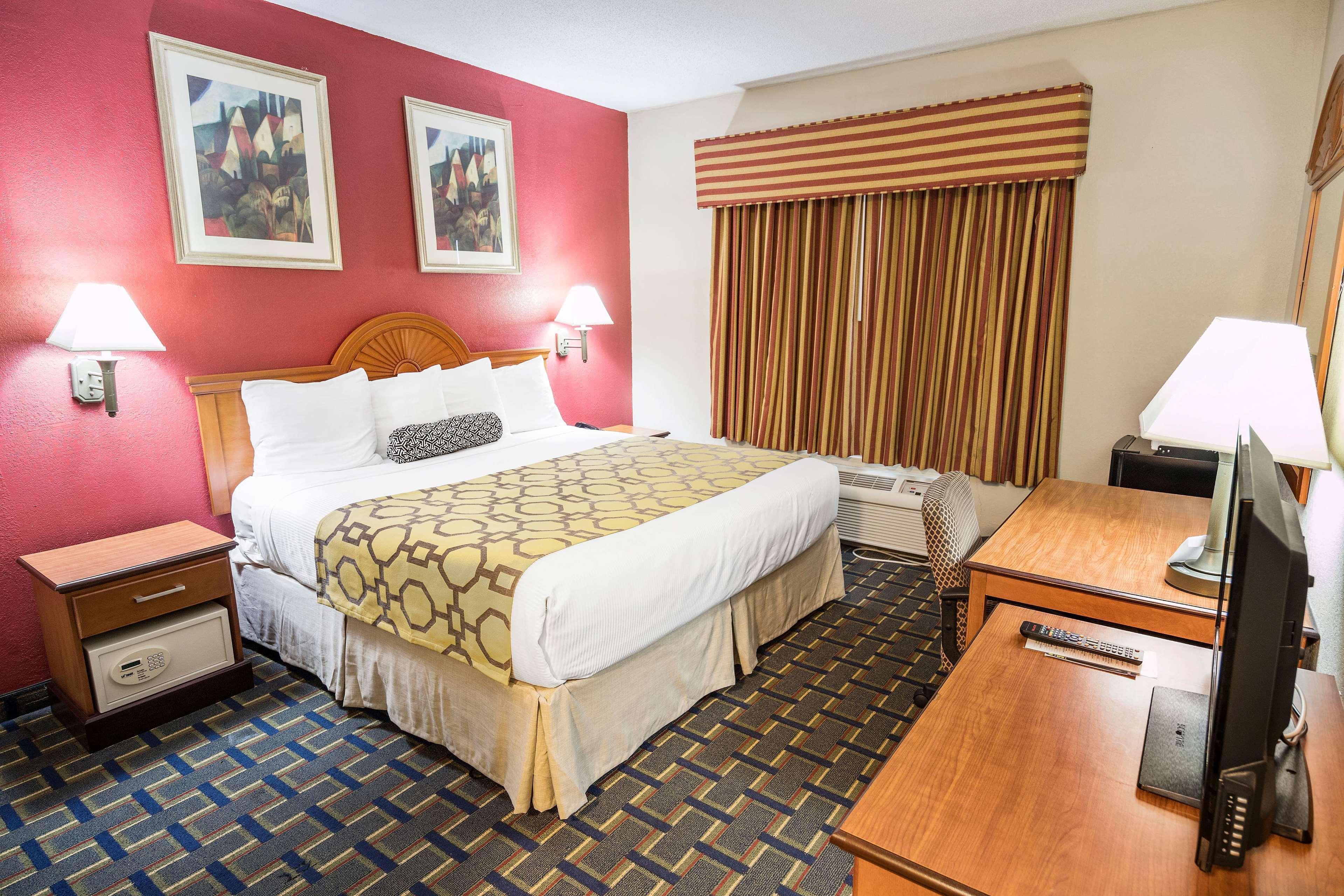 Baymont By Wyndham Pooler/savannah Hotel