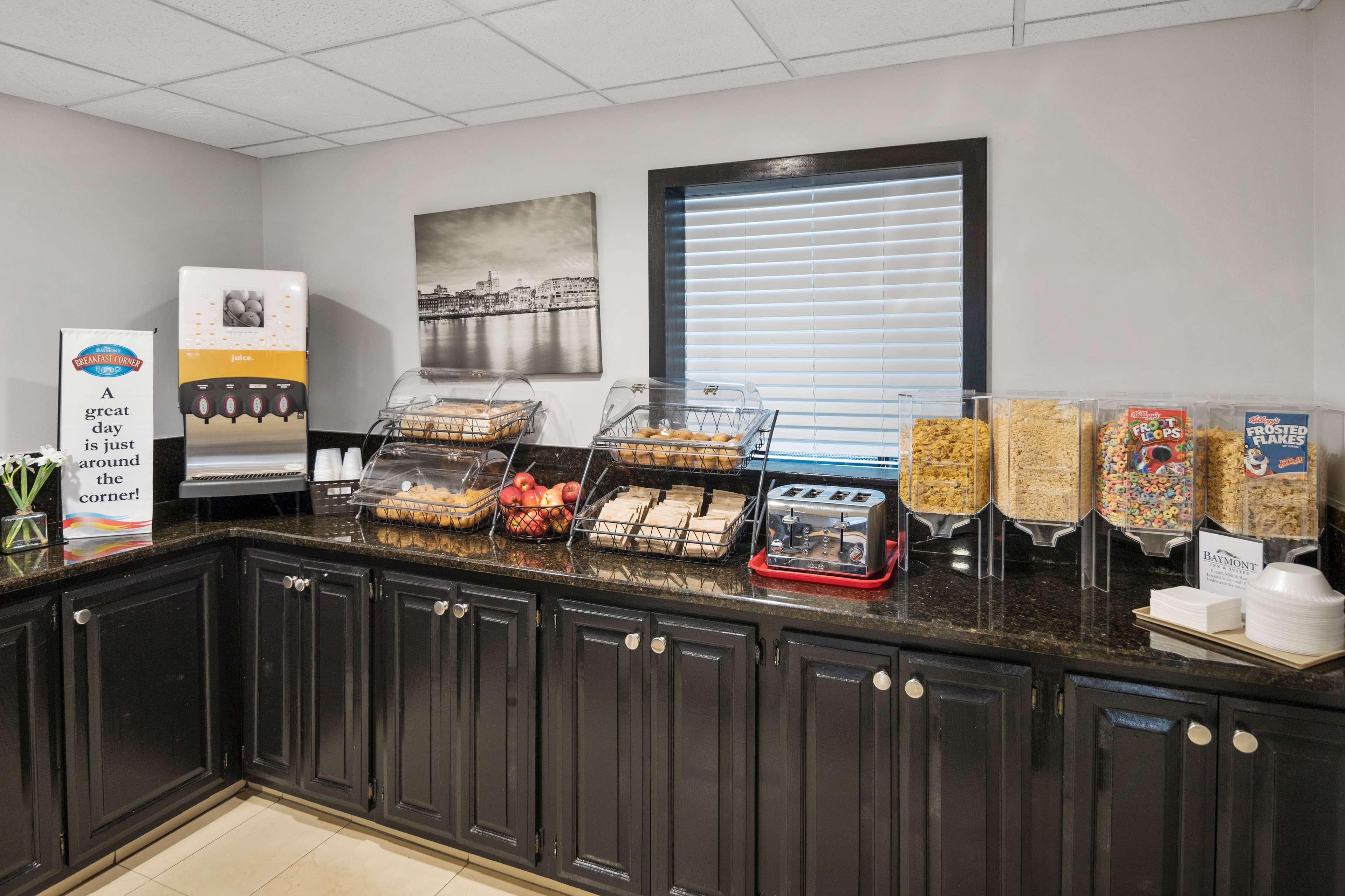 Baymont By Wyndham Pooler/savannah Hotel 3*