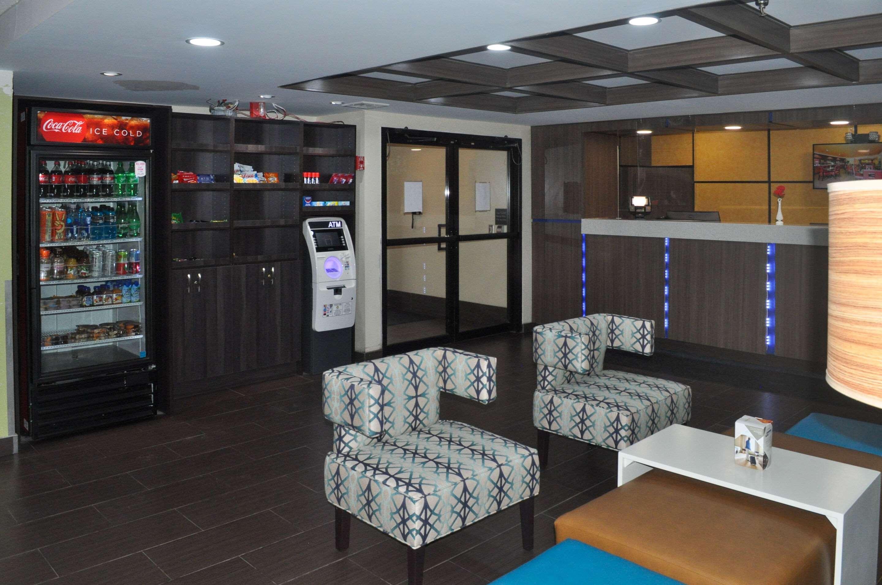 Clarion Pointe Gateway I-95 Hotel Savannah
