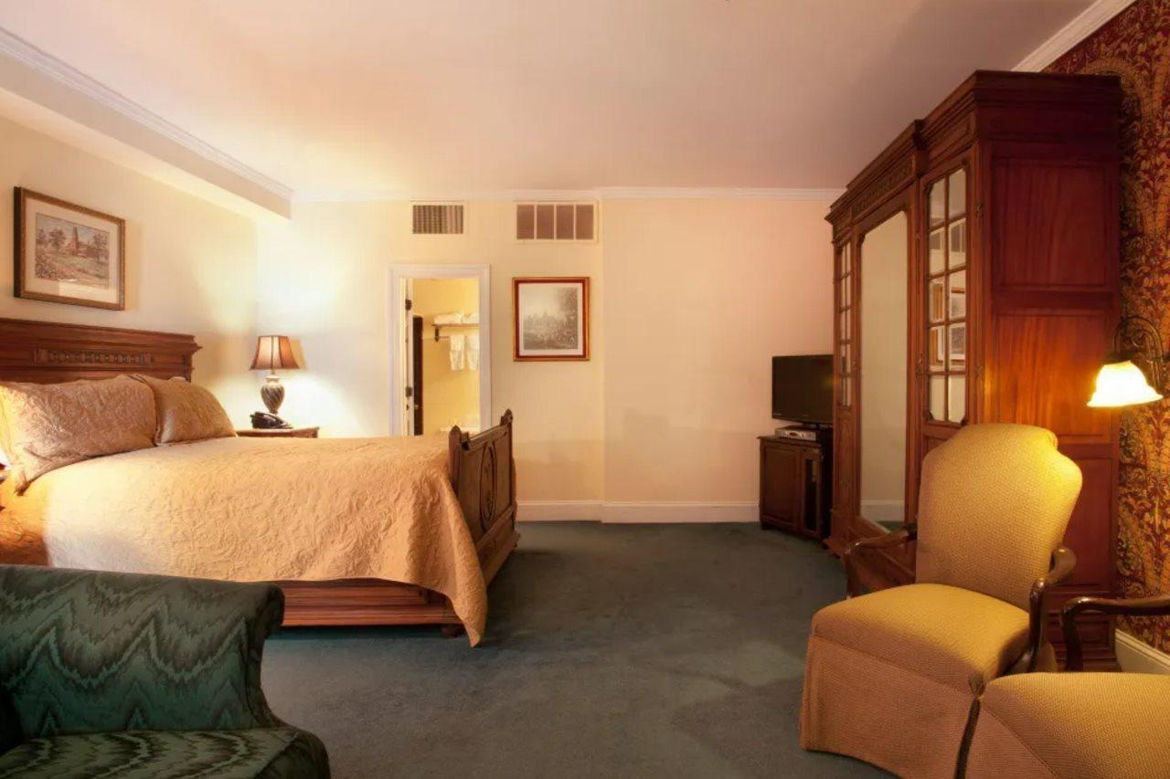 Inn 17 Hundred 90 And Restaurant Savannah