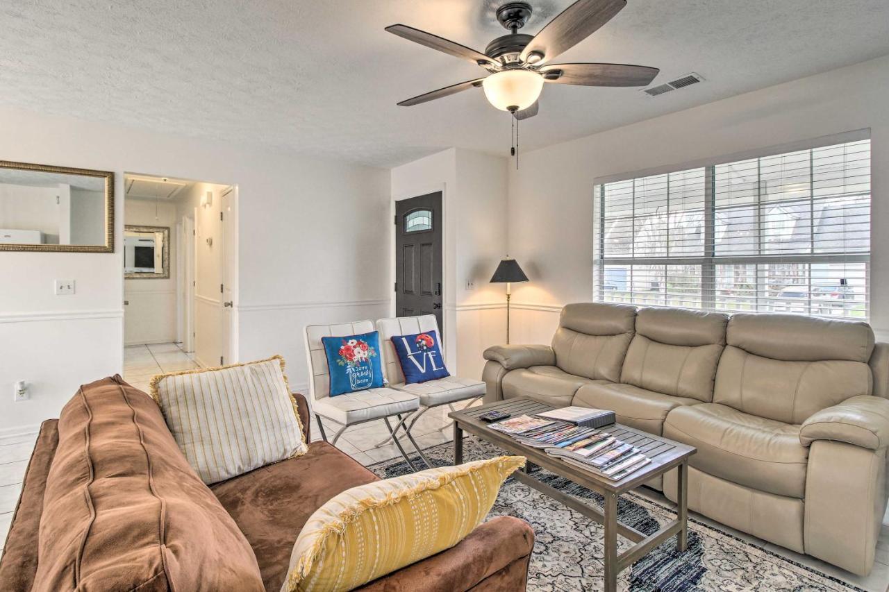 About 7 Miles To Historic District! Holiday home Savannah