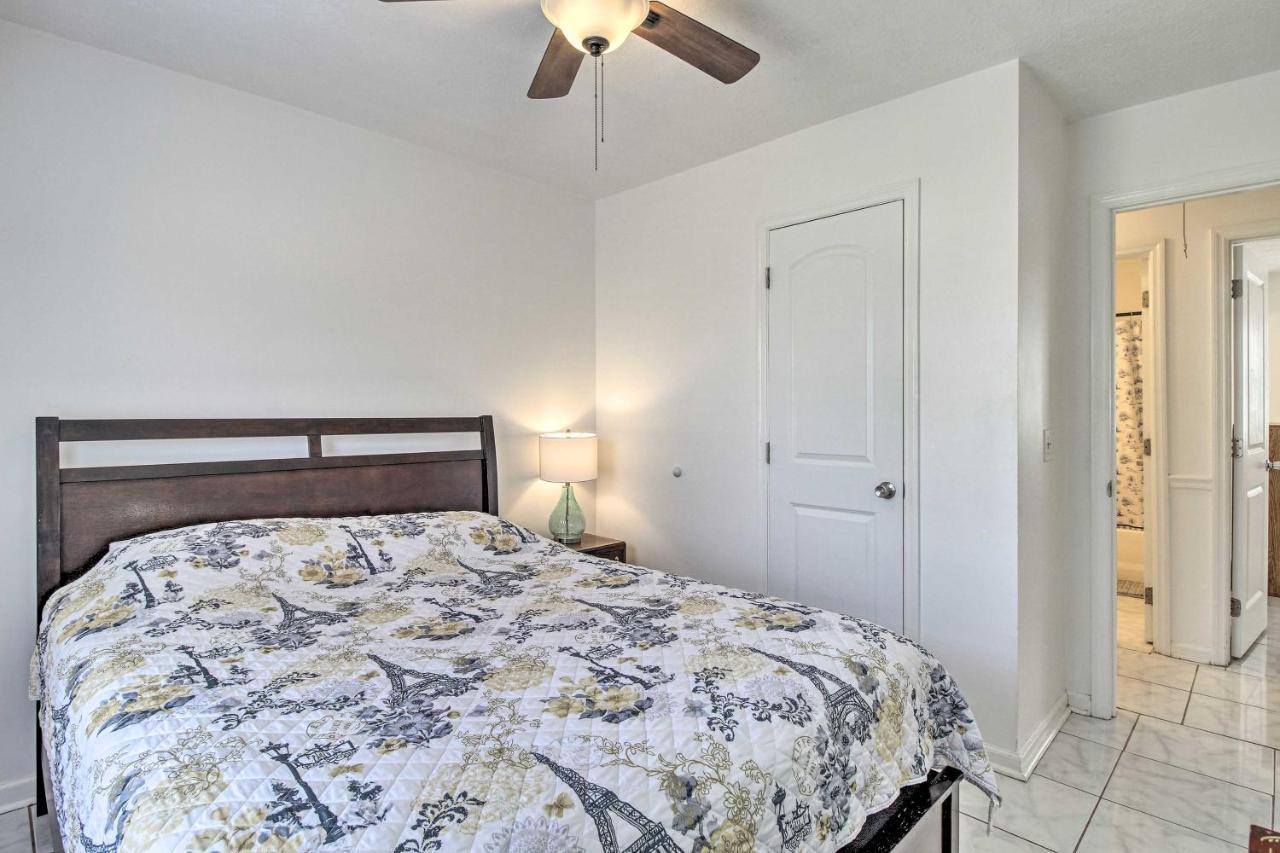 About 7 Miles To Historic District! Holiday home Savannah